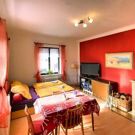 Πανσιόν Nemilek 3*